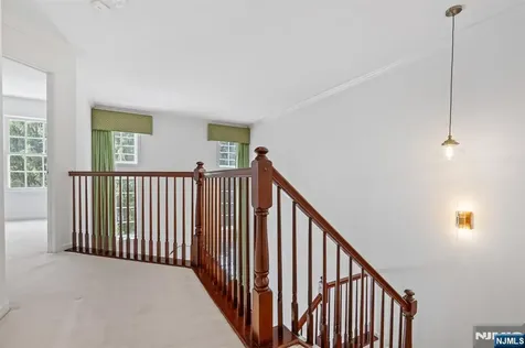 26 Birchwood Lane North Haledon NJ 07508