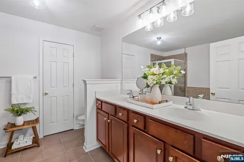 26 Birchwood Lane North Haledon NJ 07508