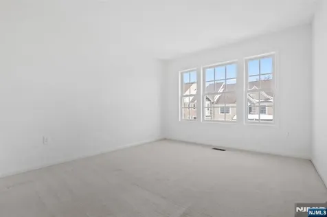26 Birchwood Lane North Haledon NJ 07508
