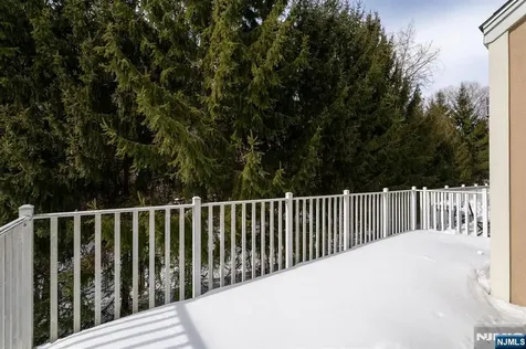 26 Birchwood Lane North Haledon NJ 07508