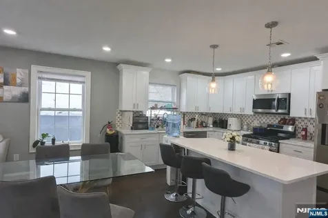 7 Maple Street Bloomfield NJ 07003
