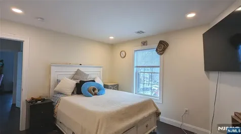 7 Maple Street Bloomfield NJ 07003