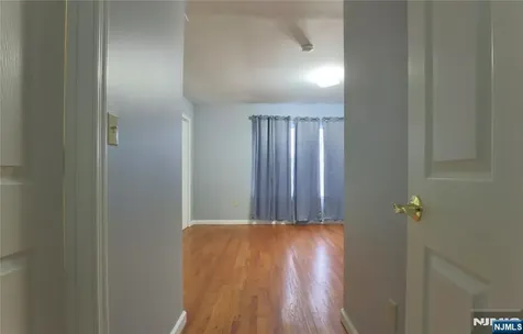43 2nd Avenue Newark NJ 07104