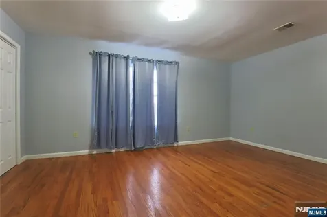 43 2nd Avenue Newark NJ 07104