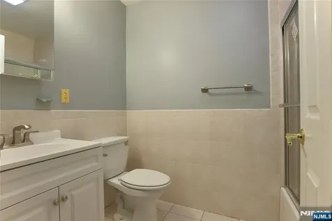 43 2nd Avenue Newark NJ 07104