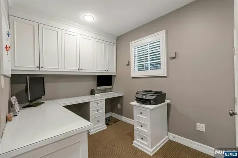 506 Sunderland Road Teaneck NJ 07666