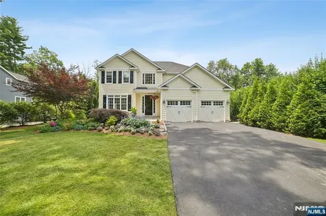 44 Millbrook Road Harding Township NJ 07976