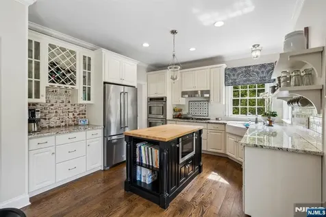 44 Millbrook Road Harding Township NJ 07976