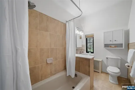 1 Byrne Lane Tenafly NJ 07670