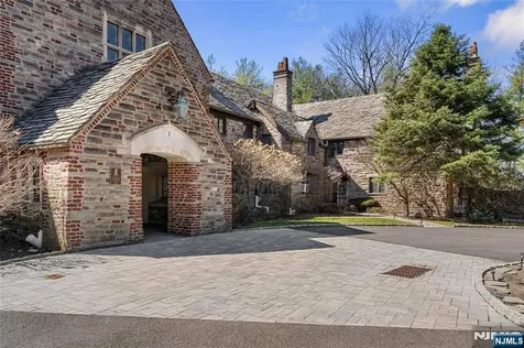 1 Byrne Lane Tenafly NJ 07670