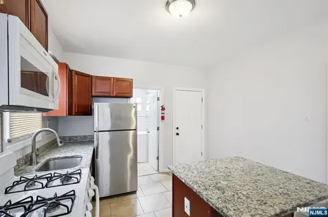 750 S 17th Street Newark NJ 07103