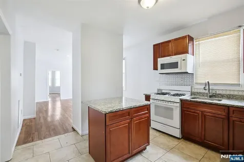 750 S 17th Street Newark NJ 07103