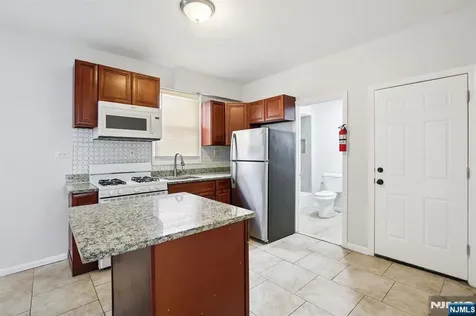 750 S 17th Street Newark NJ 07103