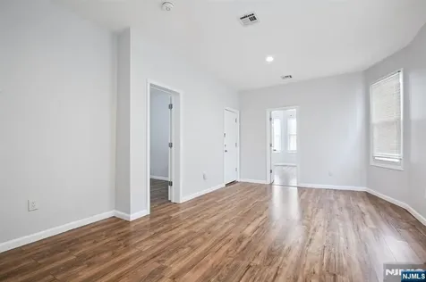 750 S 17th Street Newark NJ 07103