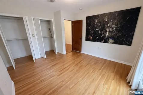 416 Oncrest Terrace Cliffside Park NJ 07010