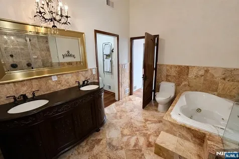 416 Oncrest Terrace Cliffside Park NJ 07010