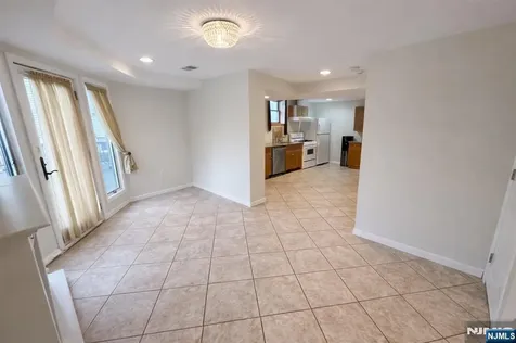 416 Oncrest Terrace Cliffside Park NJ 07010