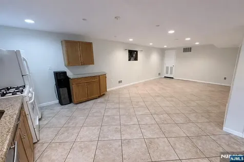 416 Oncrest Terrace Cliffside Park NJ 07010