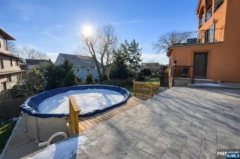 416 Oncrest Terrace Cliffside Park NJ 07010