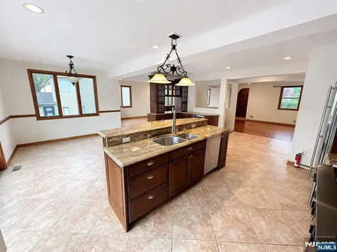 416 Oncrest Terrace Cliffside Park NJ 07010