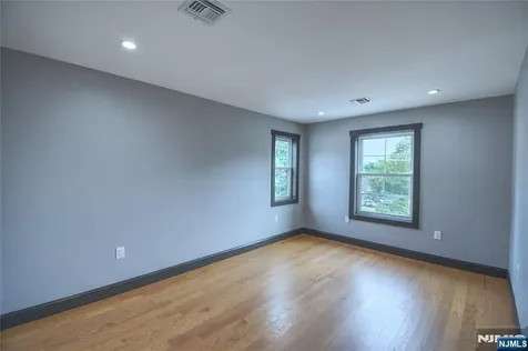 72 Hille Place Ridgefield Park NJ 07660
