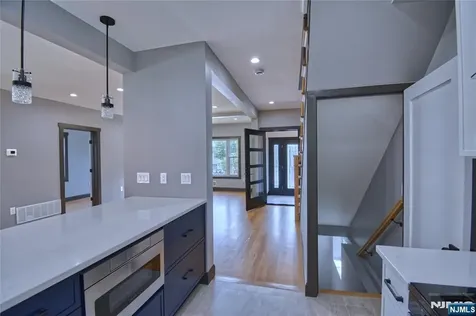 72 Hille Place Ridgefield Park NJ 07660