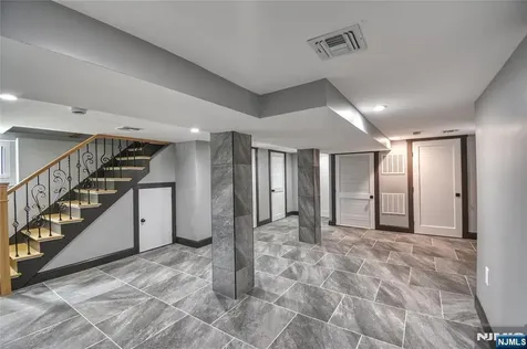 72 Hille Place Ridgefield Park NJ 07660