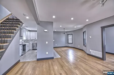 72 Hille Place Ridgefield Park NJ 07660