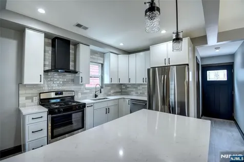 72 Hille Place Ridgefield Park NJ 07660