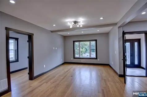 72 Hille Place Ridgefield Park NJ 07660
