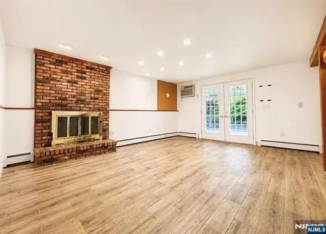 274 Seton Hall Drive Paramus NJ 07652