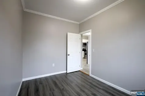 308 Milburn Avenue Lyndhurst NJ 07071