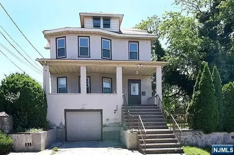 308 Milburn Avenue Lyndhurst NJ 07071