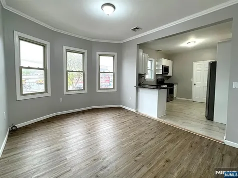 308 Milburn Avenue Lyndhurst NJ 07071
