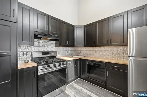 130 Raintree Lane Mahwah NJ 07430