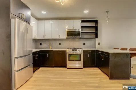 623 38th Street Union City NJ 07087