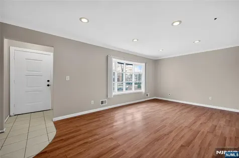 340 Old Post Road Edison NJ 08817