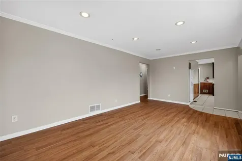 340 Old Post Road Edison NJ 08817