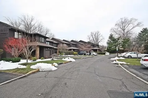 340 French Court Teaneck NJ 07666