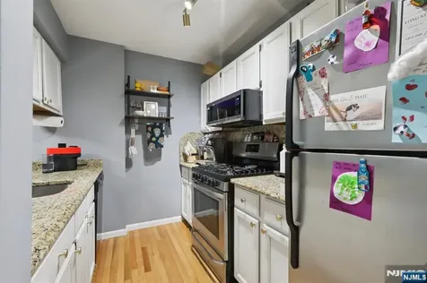25 Willow Wood Square East Rutherford NJ 07073