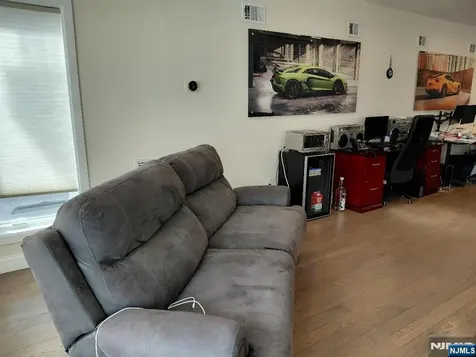 422 Anderson Avenue Cliffside Park NJ 07010