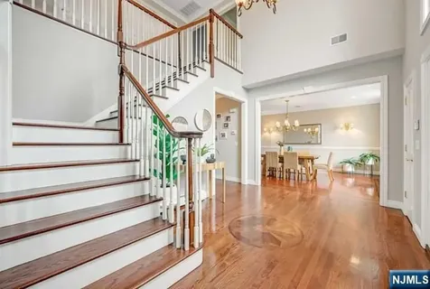 57 Merrifield Way Cresskill NJ 07626