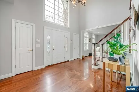 57 Merrifield Way Cresskill NJ 07626