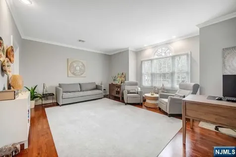 57 Merrifield Way Cresskill NJ 07626