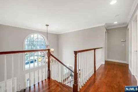 57 Merrifield Way Cresskill NJ 07626