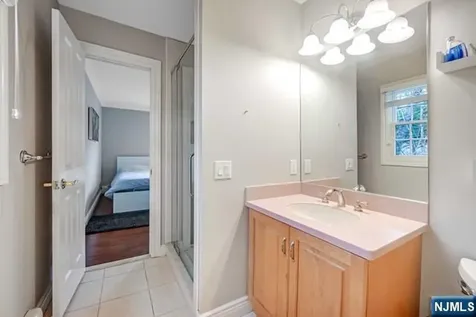 57 Merrifield Way Cresskill NJ 07626