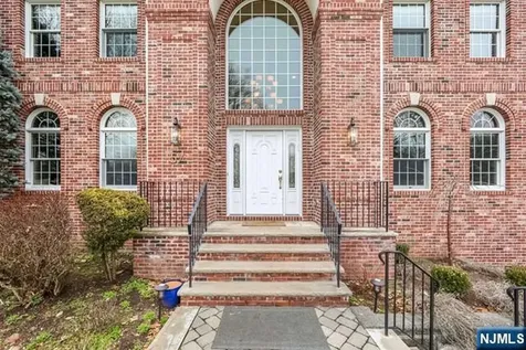 57 Merrifield Way Cresskill NJ 07626