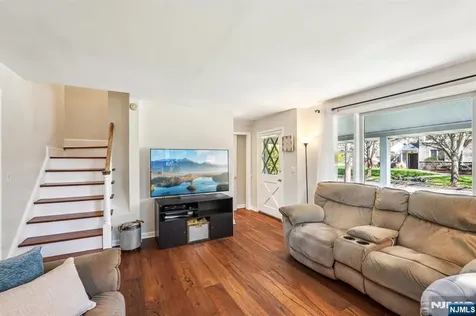 454 Northern Parkway Ridgewood NJ 07450