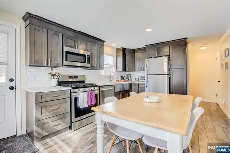 46A Walnut Pompton Lakes NJ 07442