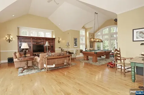20 Spring Valley Road Montvale NJ 07645
